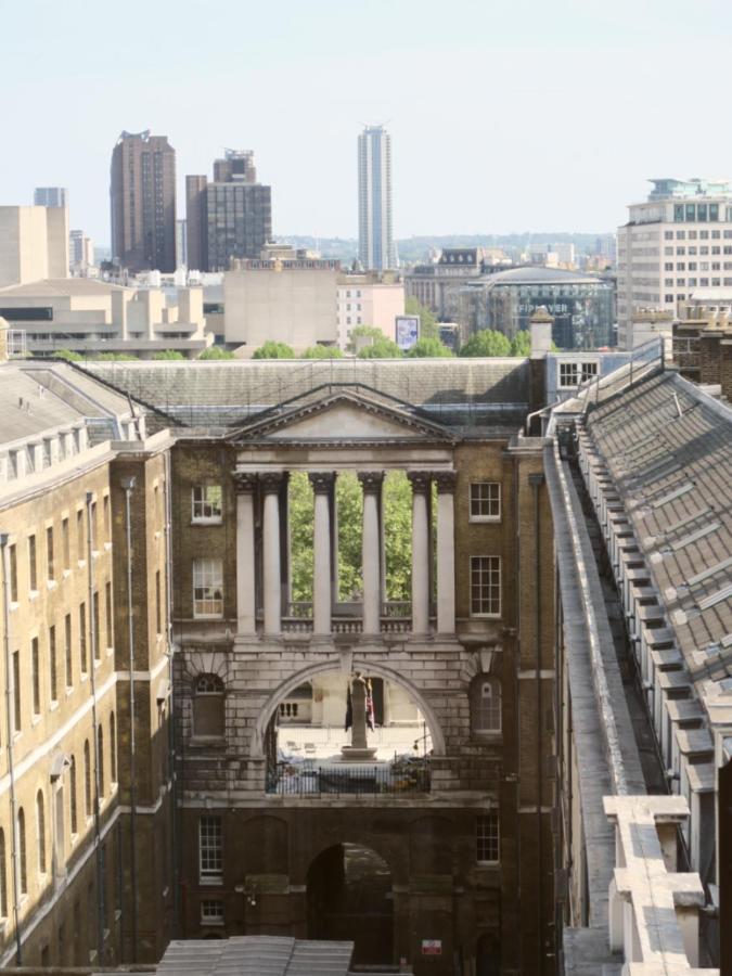 Strand Continental Albergue Londres Exterior foto